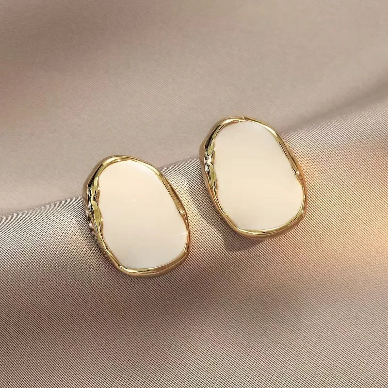 Black Color Bean Irregular Geometry Stud Earring for Women Korean Style Jewelry Brincos Wedding Girl Gift