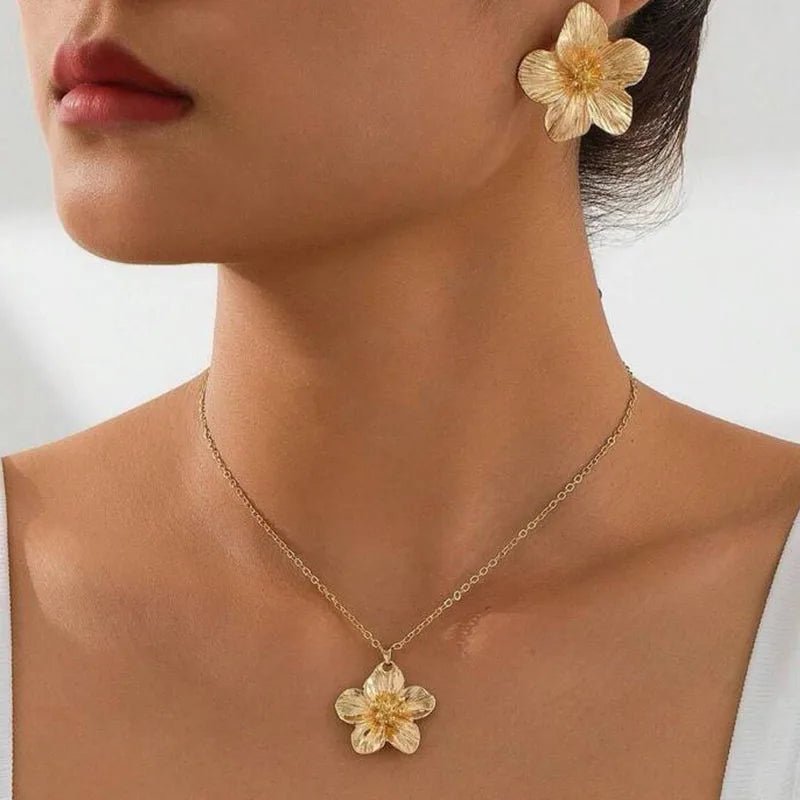 Five-Petal Flower Stud Earrings Pendant Necklace Two-Piece Sets