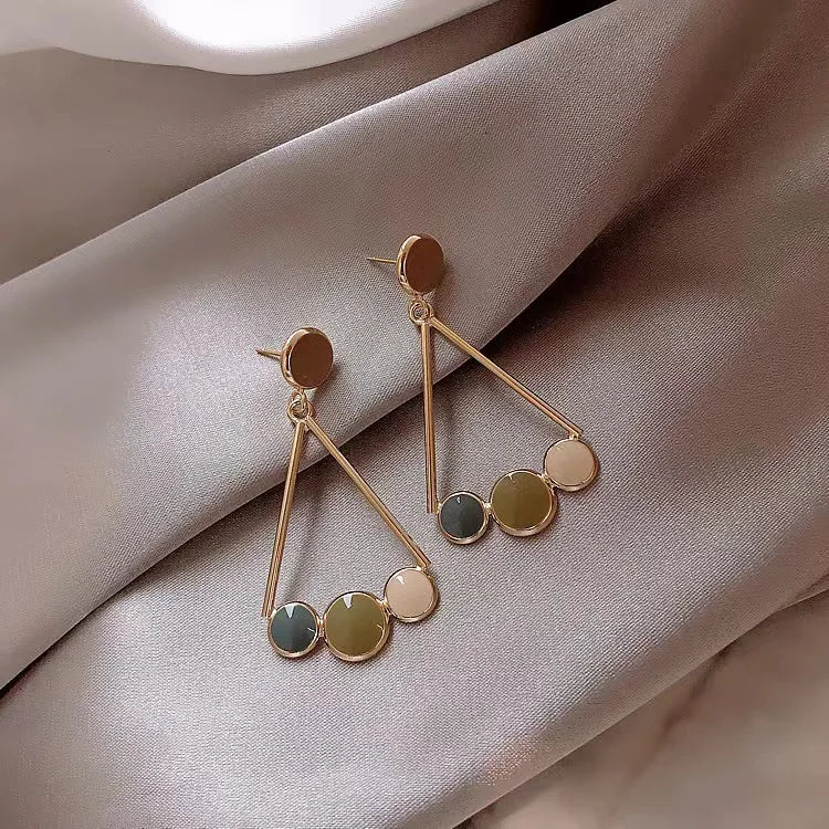 Fashion Earrings, Silver Earrings for Women 2022 Simple and Small Fashion Summer Earrings Designed By Online Celebrities