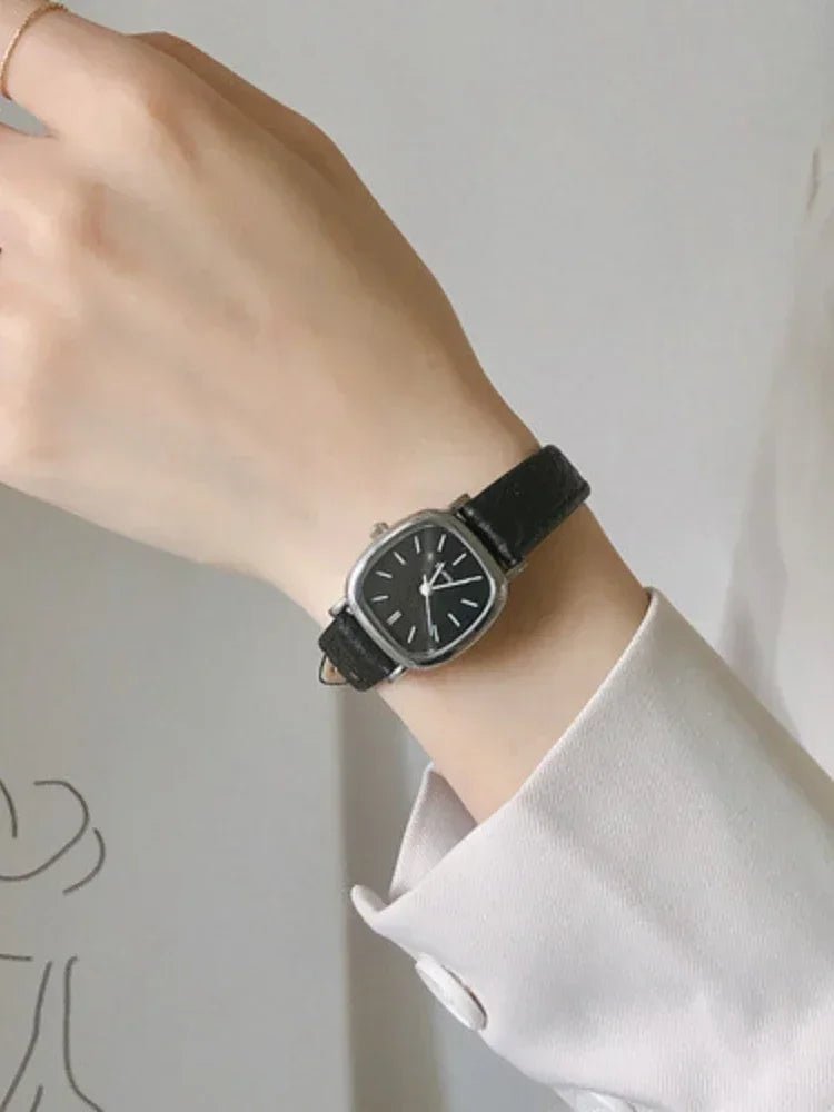 High Quality Ladies Casual Bracelet Watches Women's Simple Vintage Watches for Women Dial Wristwatch Leather Strap Wrist Watch