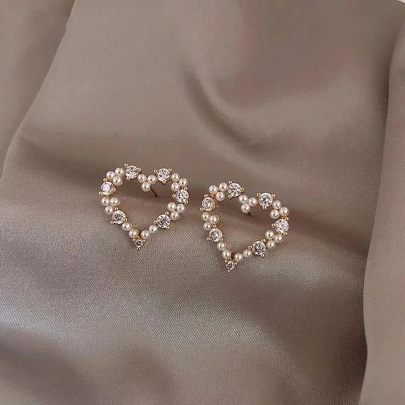 Fashion Earrings, Silver Earrings for Women 2022 Simple and Small Fashion Summer Earrings Designed By Online Celebrities