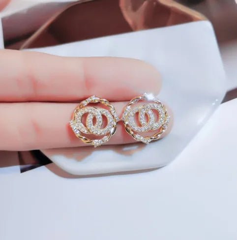 Fashion Earrings, Silver Earrings for Women 2022 Simple and Small Fashion Summer Earrings Designed By Online Celebrities