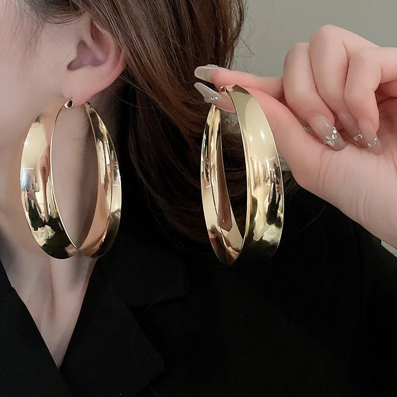 Exaggerated High Quality Element Hoop Earrings Fashion Studs Earring for Women Light Luxury Temperament Jewelry Party Gifts