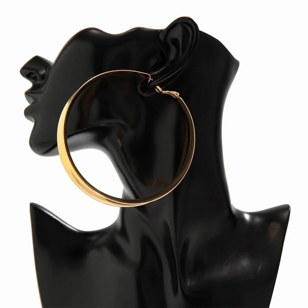 Exaggerated metal shiny large circle earrings for women's fashion show geometric hollow earrings