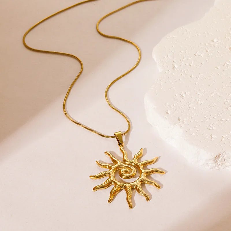 Vintage Hammered Spiral Sun Geometric Drop Earrings for Women Golden Stainless Steel Fashion Aesthetic Trend Jewelry Gift