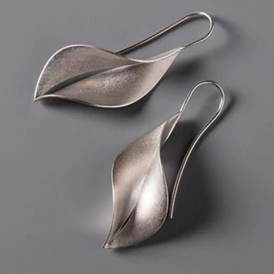New Fashion Niche Sliver Color Leaf Shape Stud Earrings For Women Retro Lady Vintage Custom Jewelry