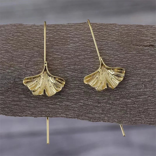 Personalized Ginkgo Leaf Design Simple Plant Ears Perforated Eardrops Versatile Earrings Jewelry Gifts Giving To Friends