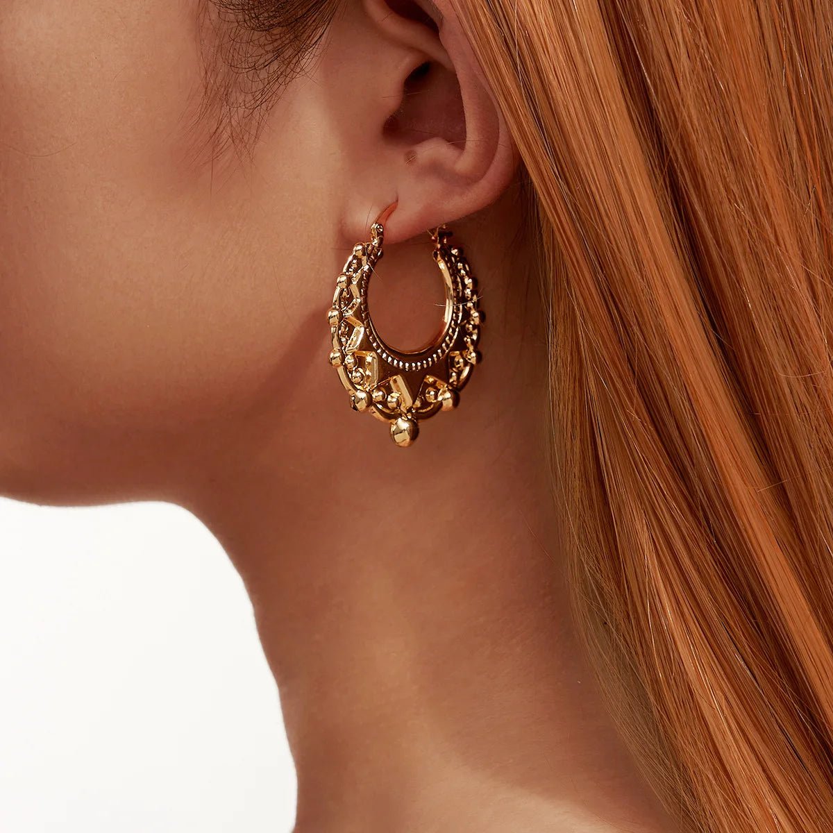 Crown Bead Hollow U-shaped Stainless Steel Gold-plated Earrings