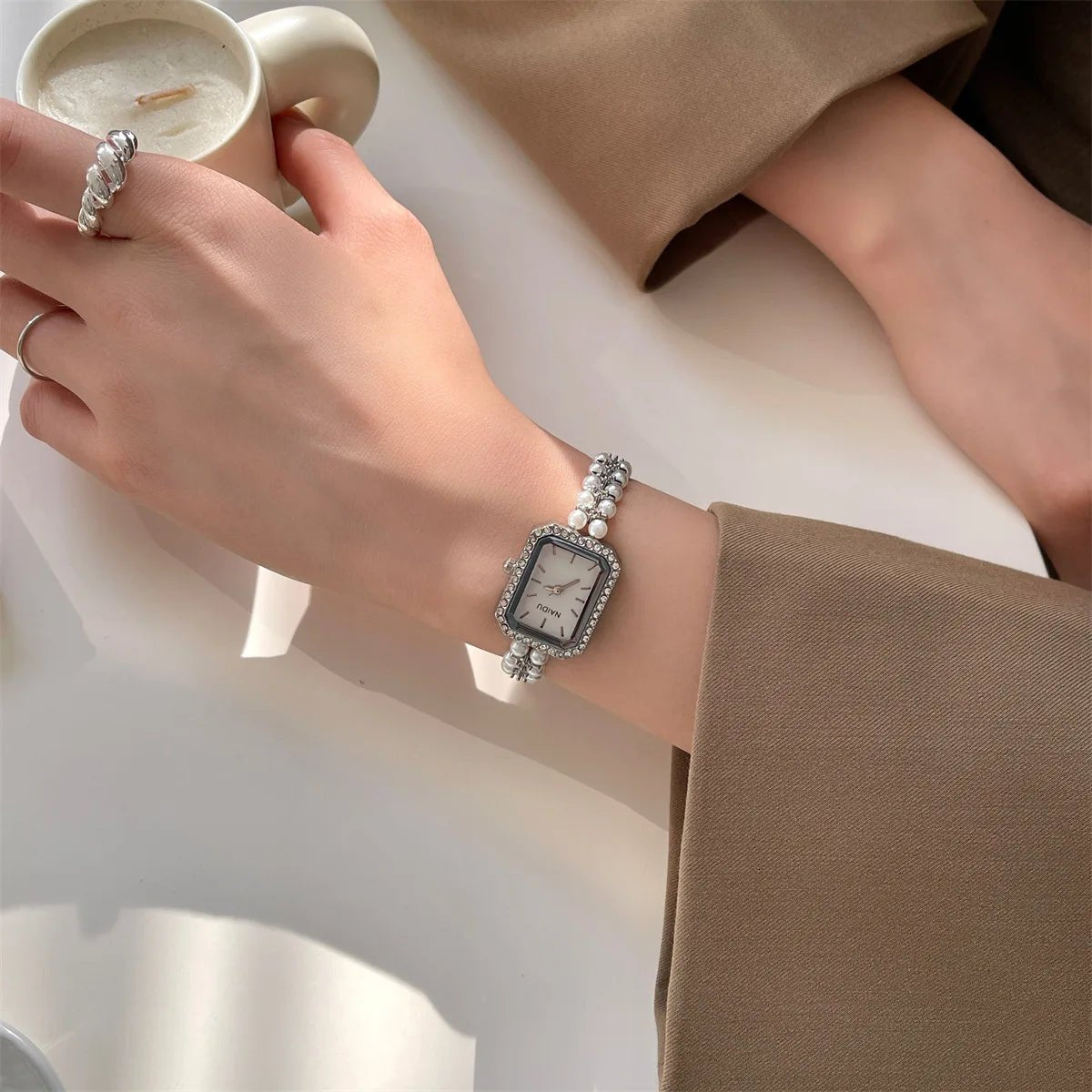 Luxury Pearl Studded Strap Women Watch Ladies Gift Bracelet Watches Fashion Quartz Wristwatches Dropshipping Relojes Para Mujer