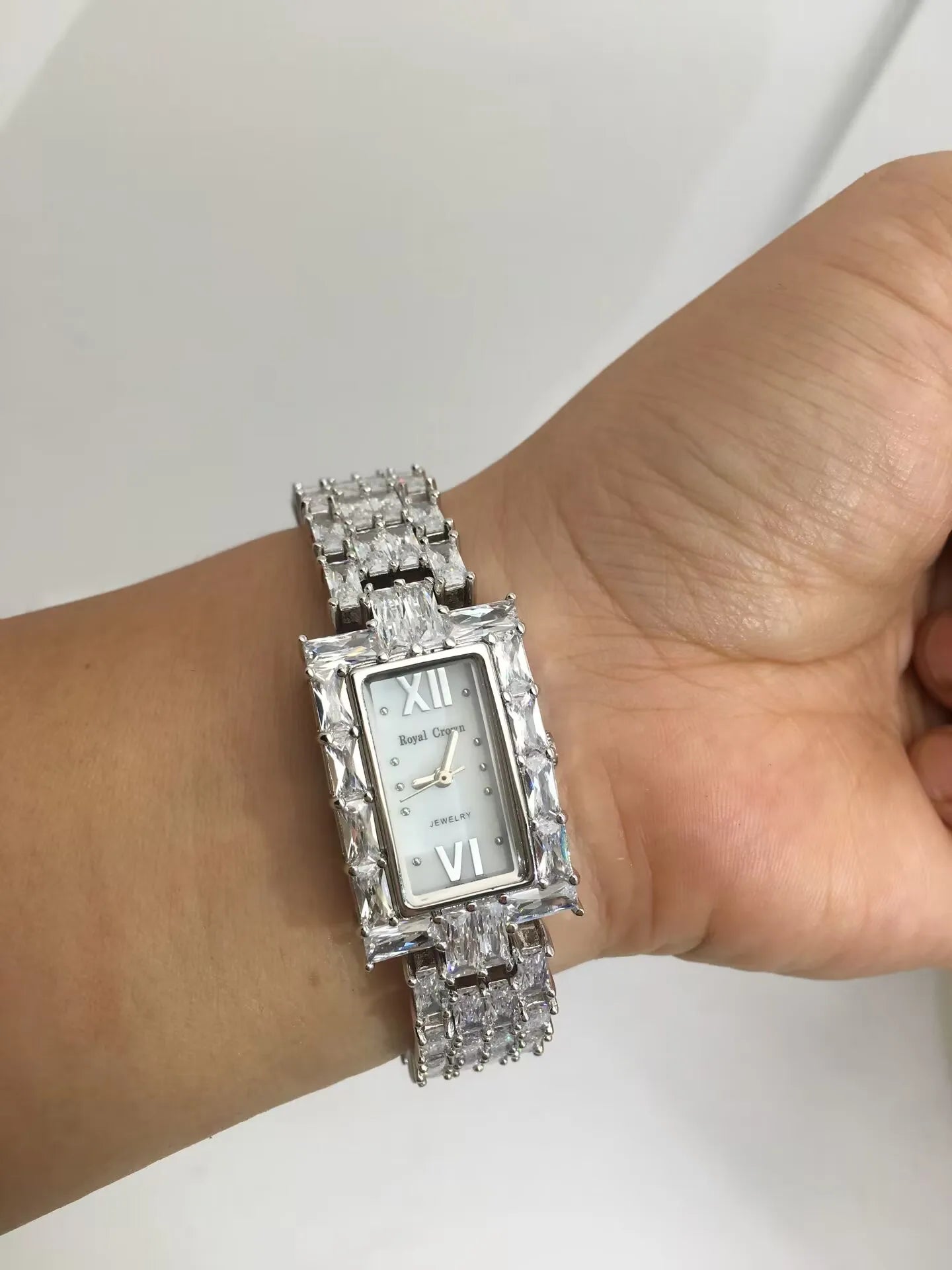 jankelly  Qualtiy AAA Zircon Elements Leaf Austrian Crystal Bracelet Watch for Wedding Party Fashion Jewelry Made with Wholesale