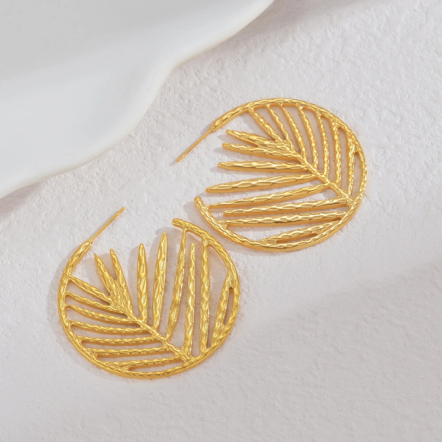 Fashion Gold-plated Stainless Steel Women Earrings Exquisite Ginkgo Leaf Design Waterproof Jewelry Earrings Daily Party Gifts