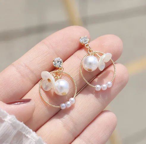 Fashion Earrings, Silver Earrings for Women 2022 Simple and Small Fashion Summer Earrings Designed By Online Celebrities