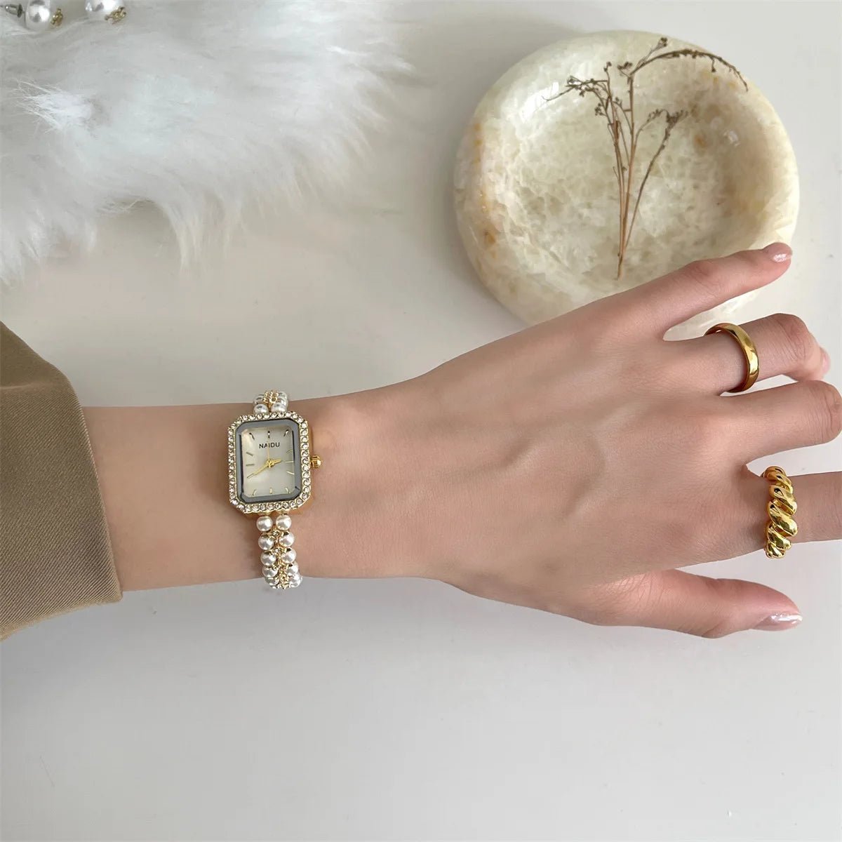 Luxury Pearl Studded Strap Women Watch Ladies Gift Bracelet Watches Fashion Quartz Wristwatches Dropshipping Relojes Para Mujer